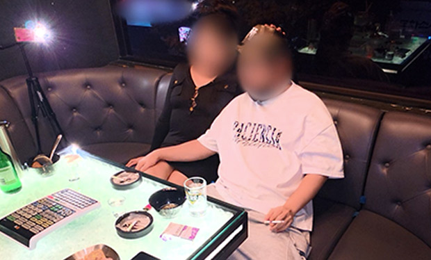 노포왕 노래방에서 노래 부르며 섹스하는 미친놈 한국 AV 리뷰｜줄거리와 회원제 콘텐츠 감상 포인트